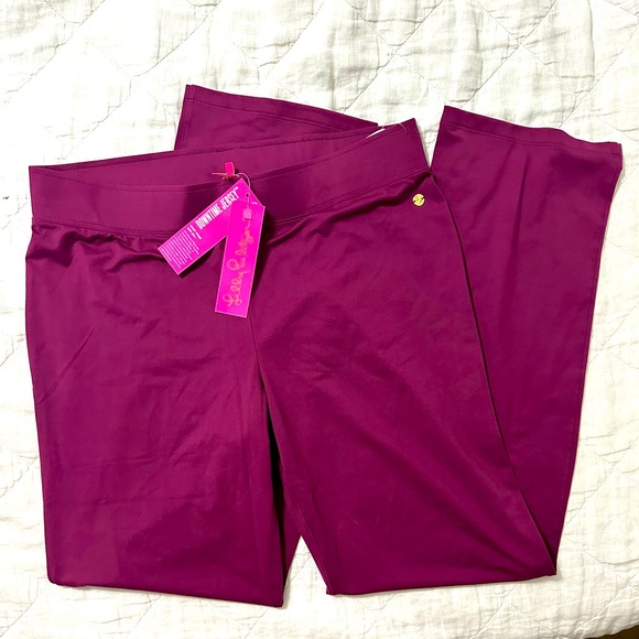 NWT Lilly Pulitzer Taden UPF 50+ Pant in Amarena Cherry Large - Picture 1 of 4